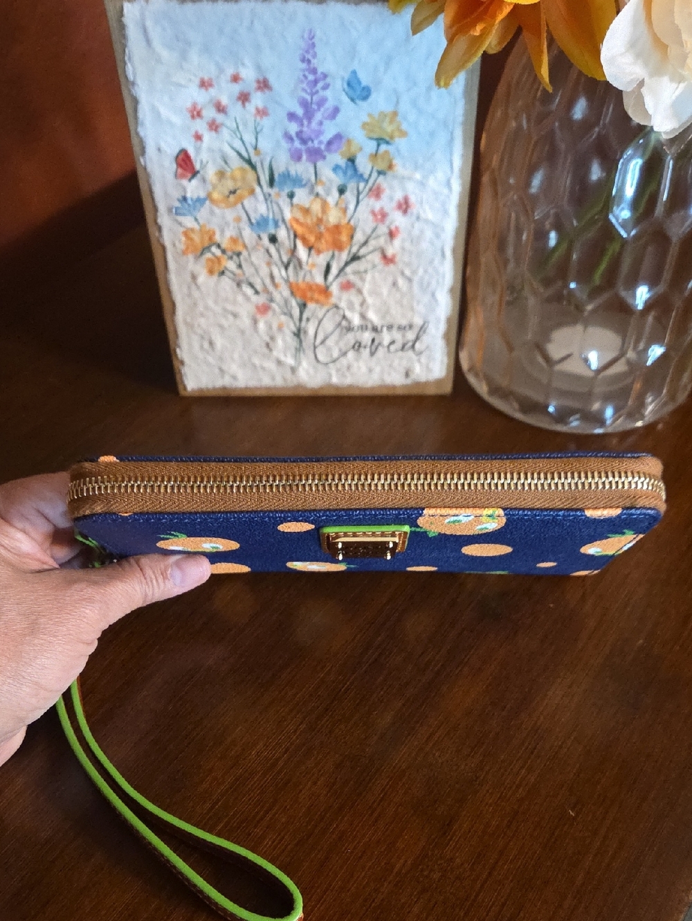 Dooney & Bourke Disney Parks Orange Bird Wallet EUC - Picture 7 of 16